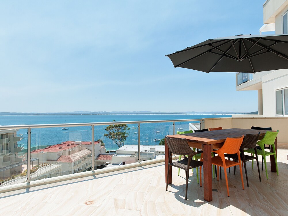 Shoal Bay Penthouse with Ocean Views and Resort Facilities