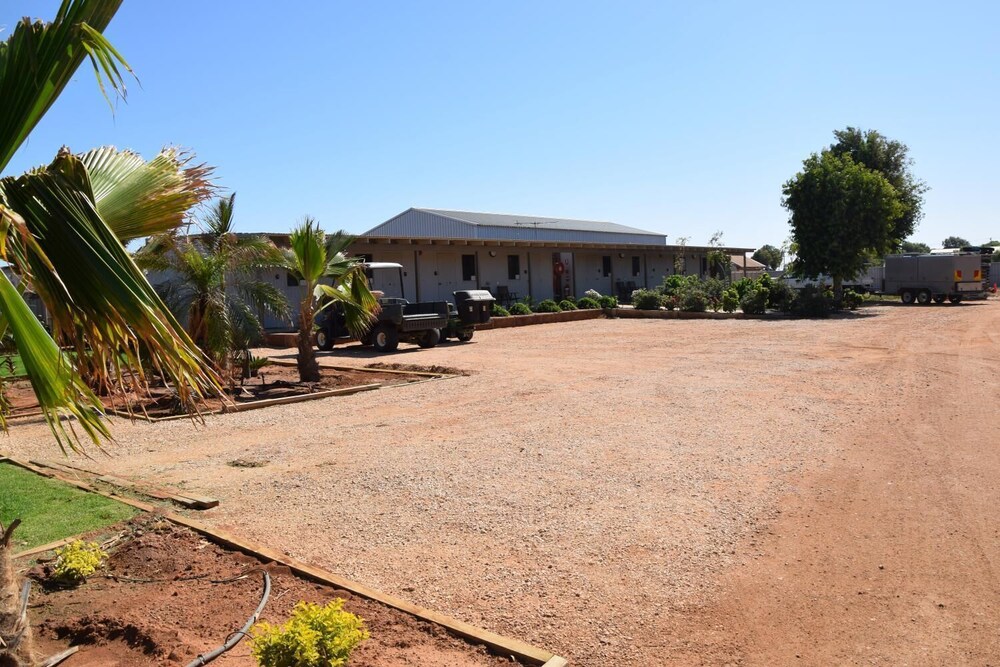 Norwesta Lifestyle Park East Carnarvon, AUS - Best Price Guarantee