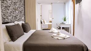 Free minibar items, individually decorated, individually furnished