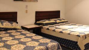 Tabla de planchar con plancha, wifi gratis, ropa de cama