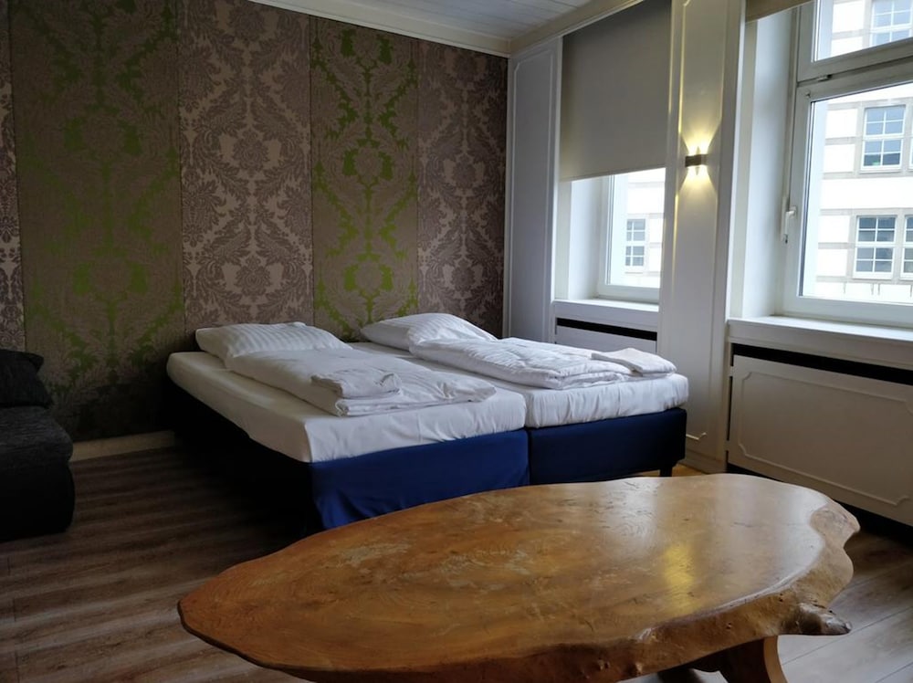 Avi City Burgplatz Apartments Dusseldorf Deu Best Price Guarantee Lastminute Com Au