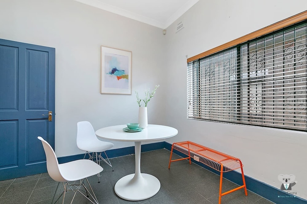 Sydney Airport Gardenia Cottage 3 BED Nar232
