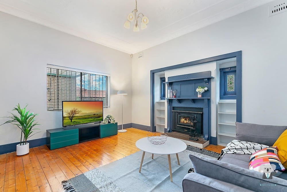 Sydney Airport Gardenia Cottage 3 BED Nar232