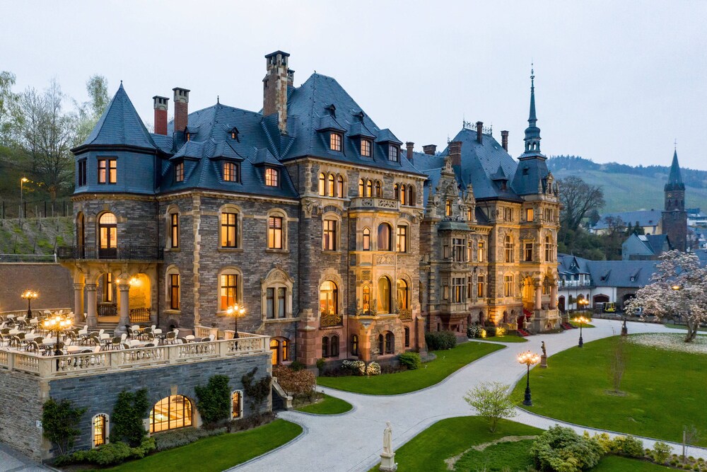 5 Star Hotels
