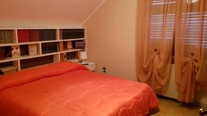 In-room safe, linens