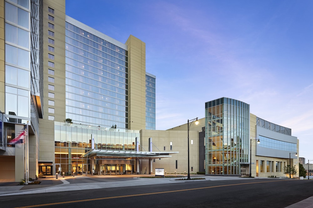 Room Deals for Loews Kansas City Hotel, Kansas City starting at 195