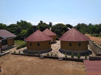 Kalalo Cottage Inn Pakwach 2020 Room Prices Reviews Travelocity