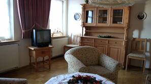 25-Zoll-Fernseher mit Satellitenempfang