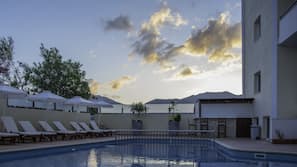 Seasonal outdoor pool
