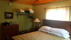 1 bedroom, iron/ironing board, WiFi, linens