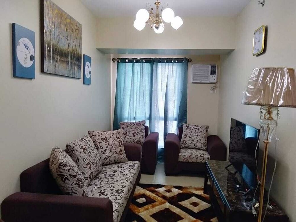 Angies S 2 Bedroom Condo In Avida Riala Tower In Cebu