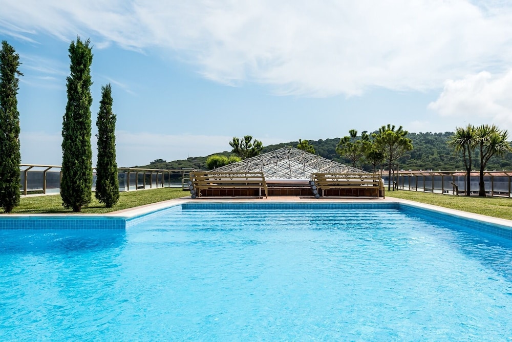Nautic Palace Apartment With Pool Parking Air Conditioning