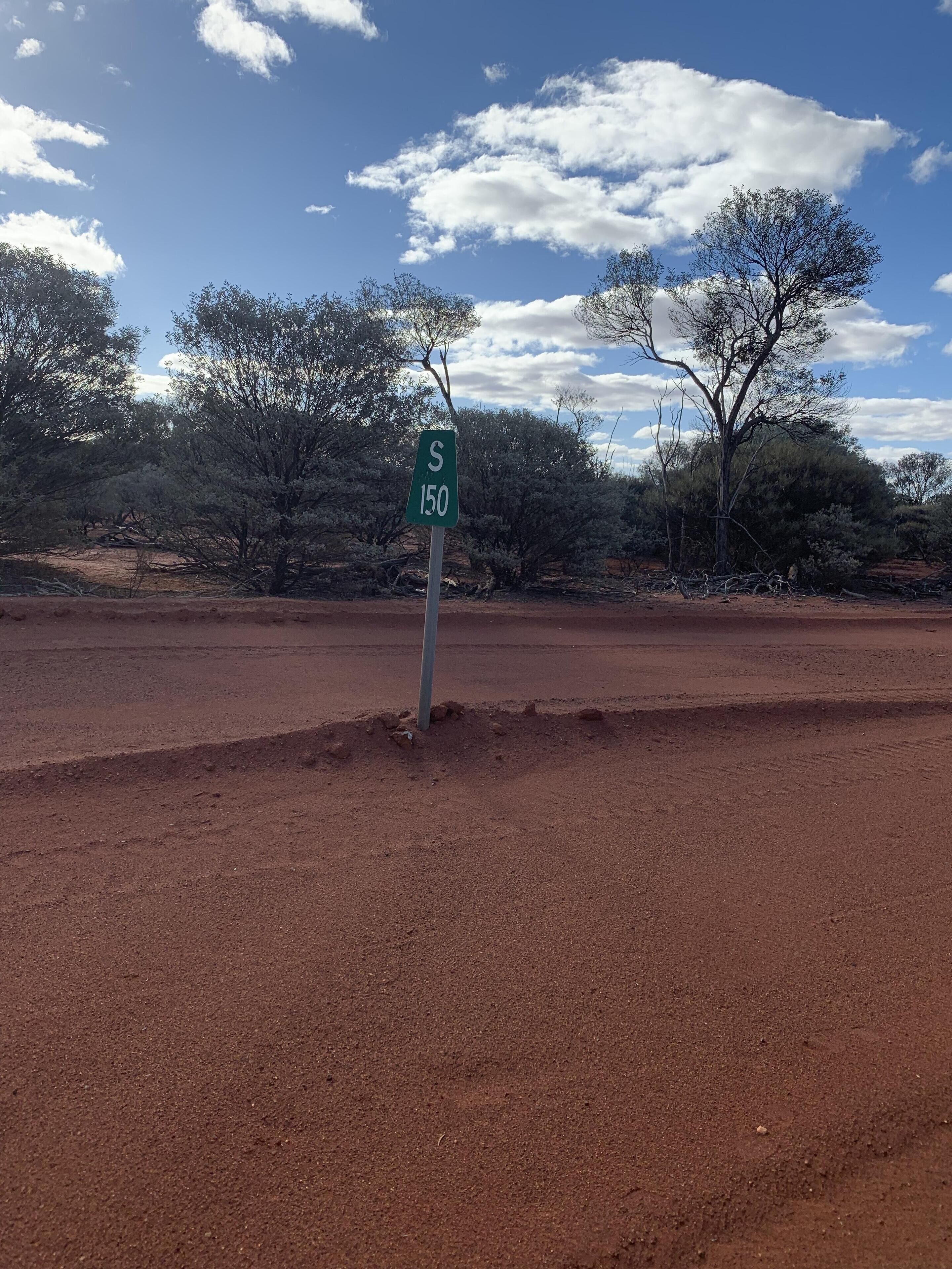 The Breakaway Sandstone- Short & Long Term Holiday Accommodation. Pets Welcome!