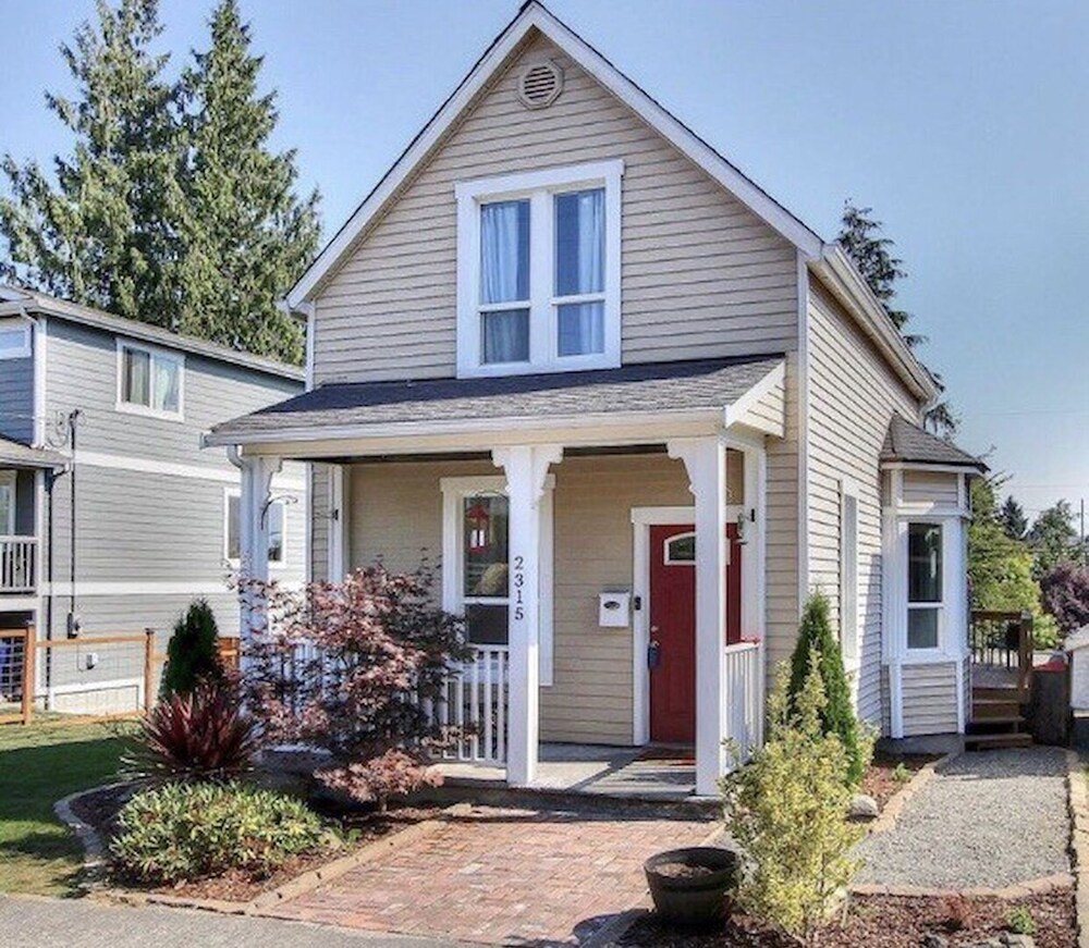 Beautiful Hilltop Home, Room Prices & Reviews Travelocity