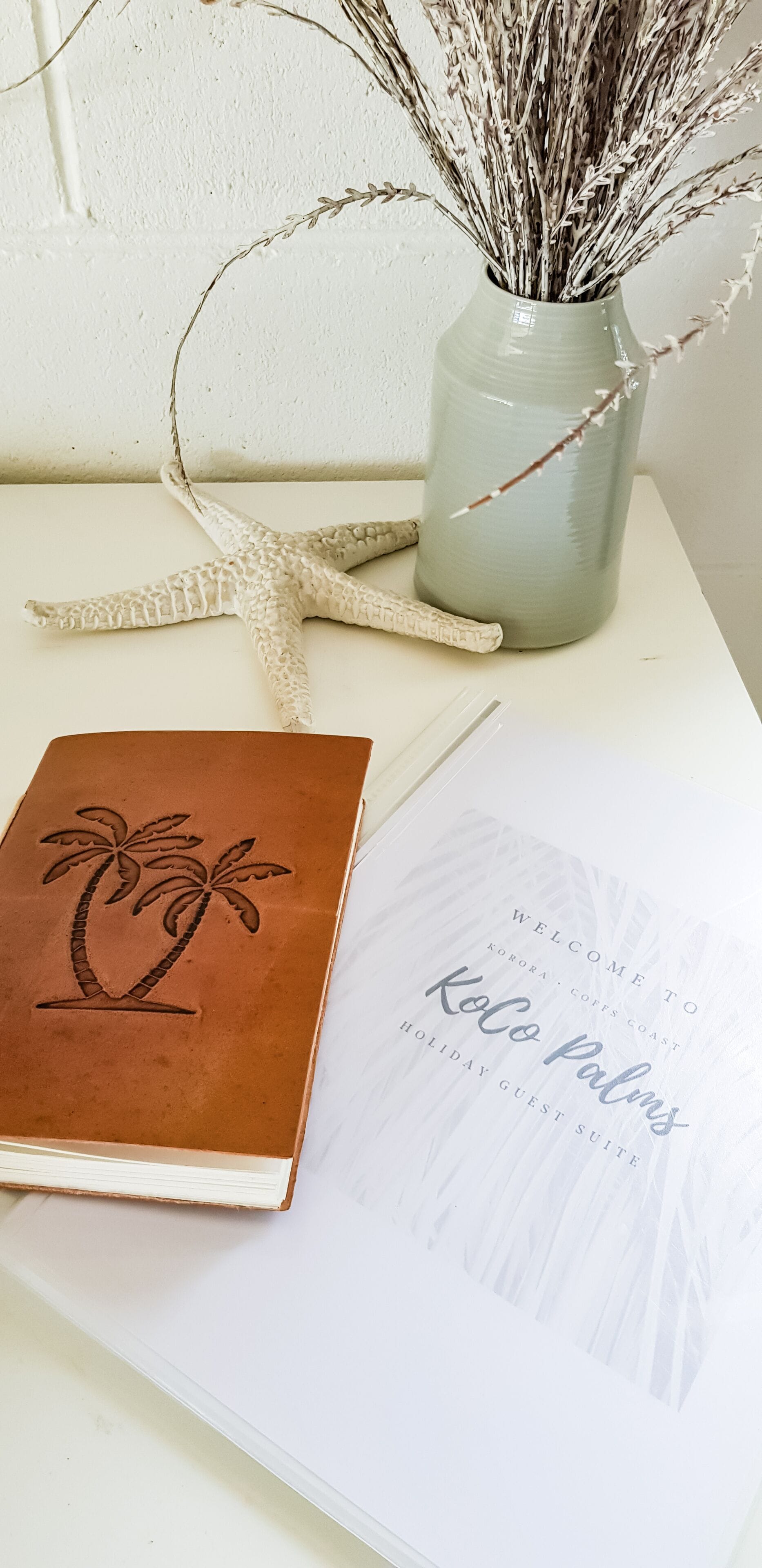 Koco Palms Guest Suite- Korora, Coffs Harbour- 5 Mins Walk to the Korora Beach