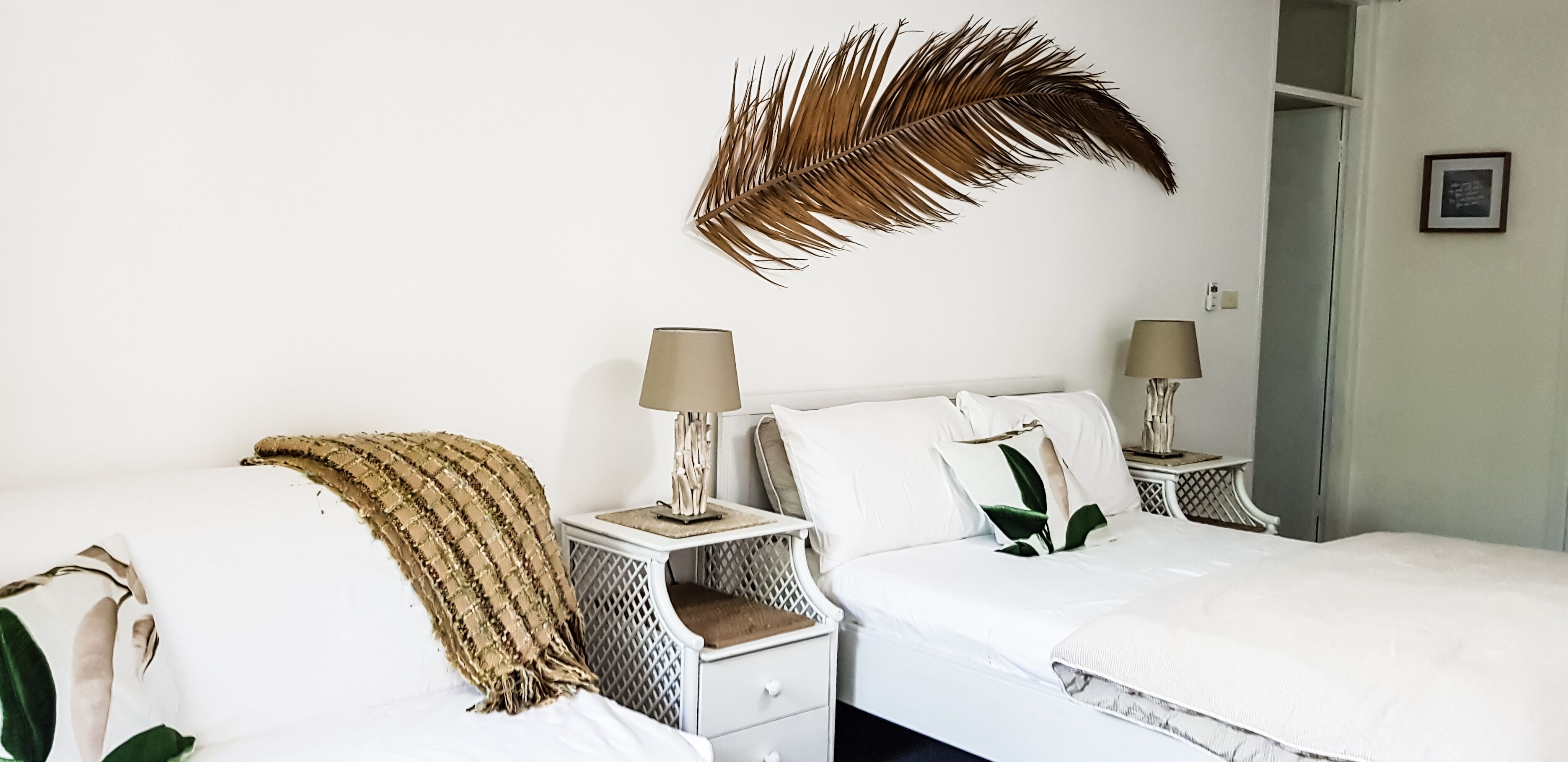 Koco Palms Guest Suite- Korora, Coffs Harbour- 5 Mins Walk to the Korora Beach