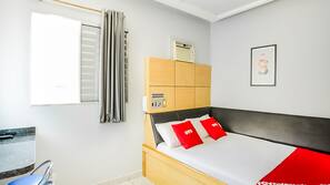 Desk, iron/ironing board, free WiFi, linens