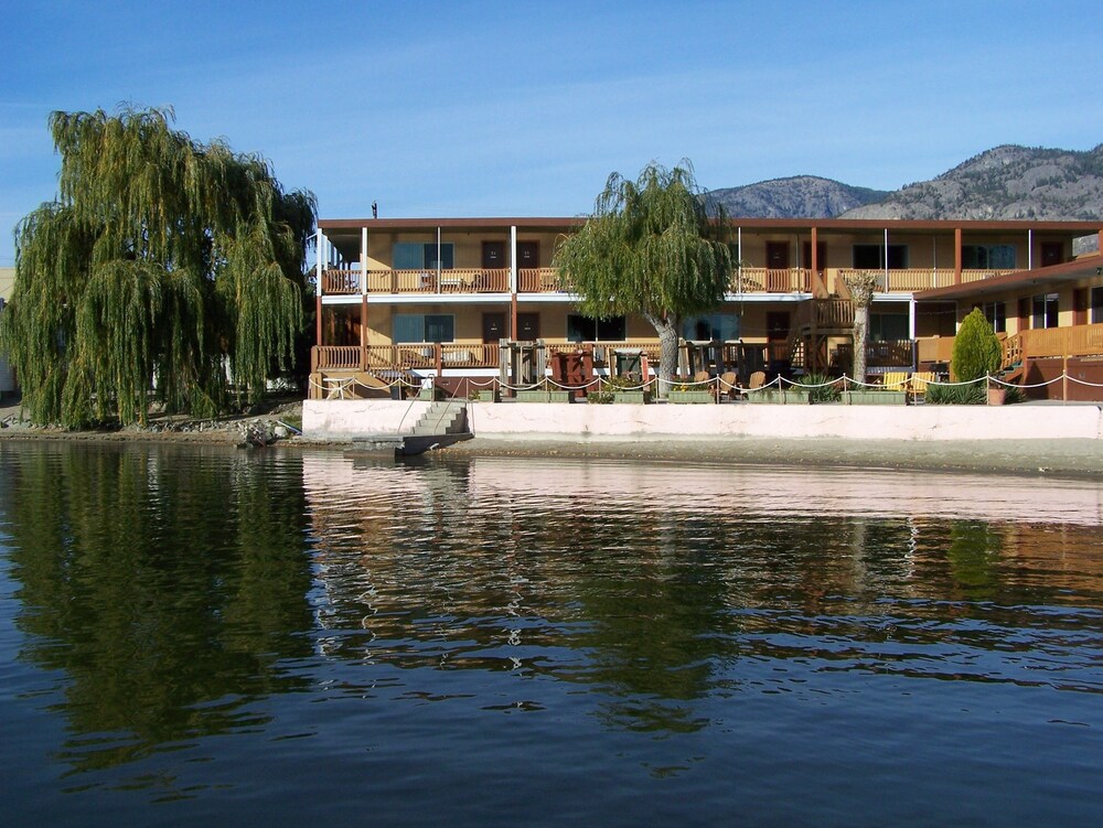 Sun Beach Motel, Osoyoos: Room Prices & Reviews | Travelocity