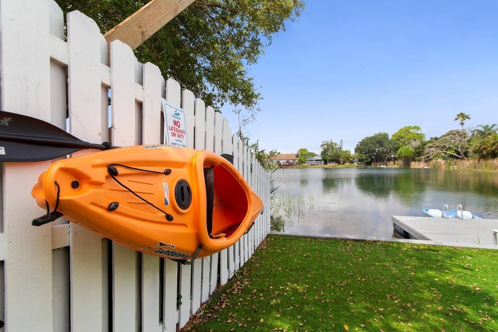 3/2 lake House Near Hard Rock Casino