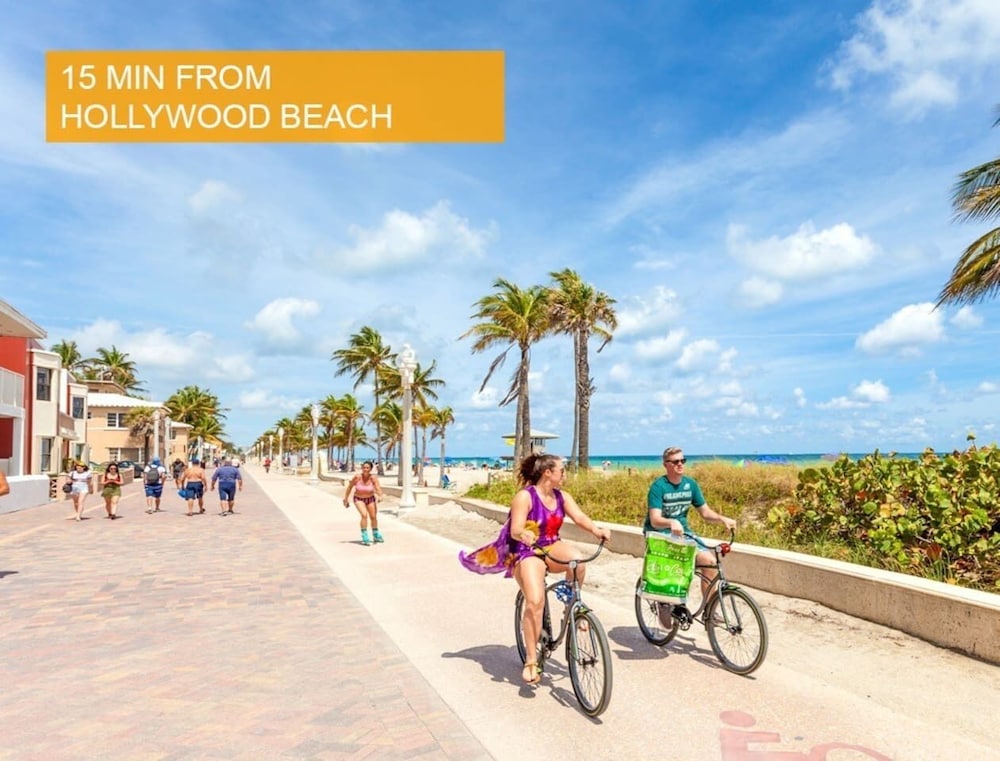 3/2 lake House Near Hard Rock Casino