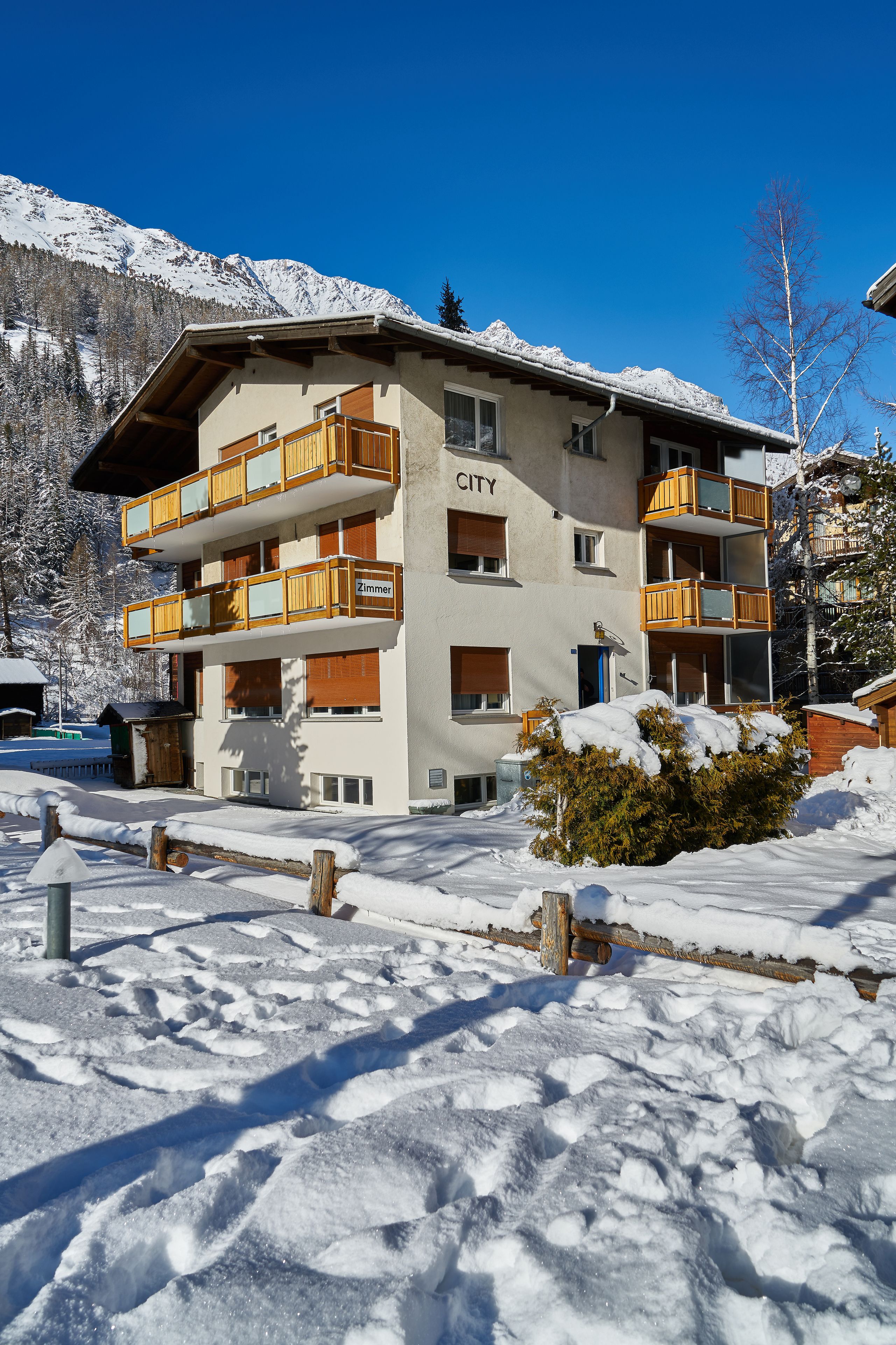 Haus City, Saas Grund: Hotelbewertungen 2021 | Expedia.de