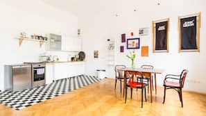 Fridge, dishwasher, coffee/tea maker, electric kettle
