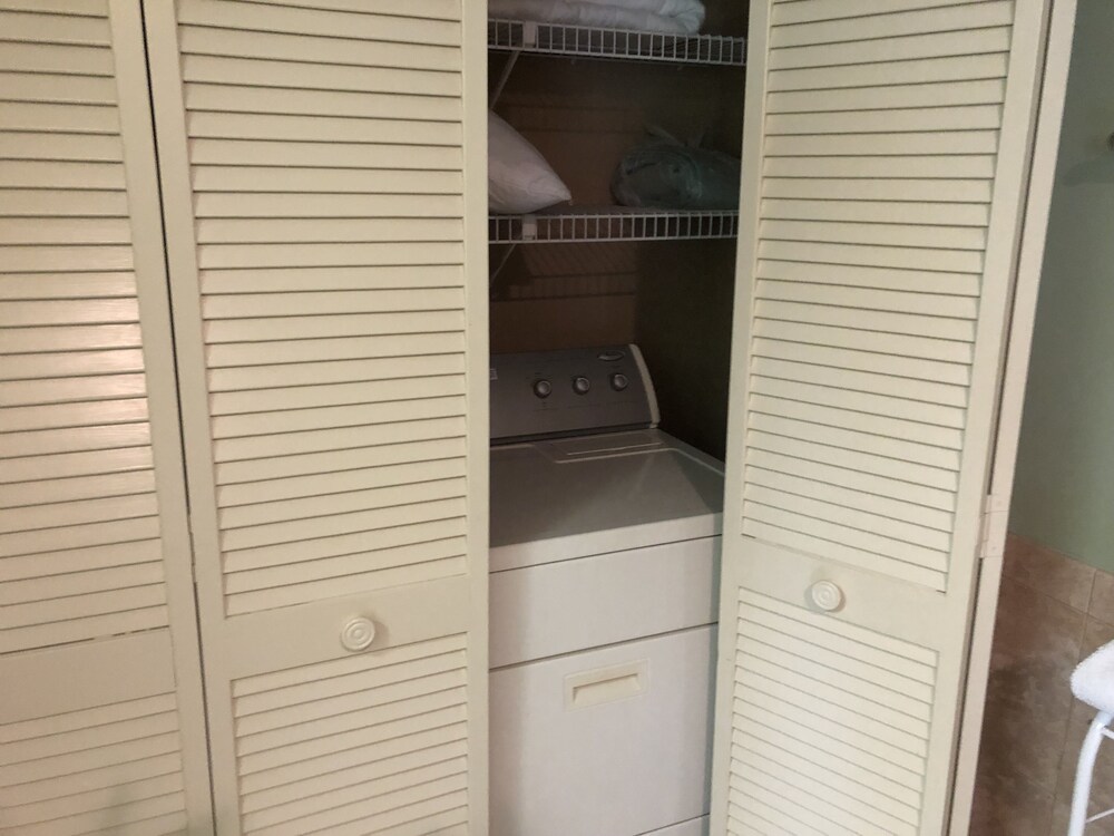 Great 2 bedroom Ranch unit with private back yard at Brigantine Quarters, Hilton Head Island, SC