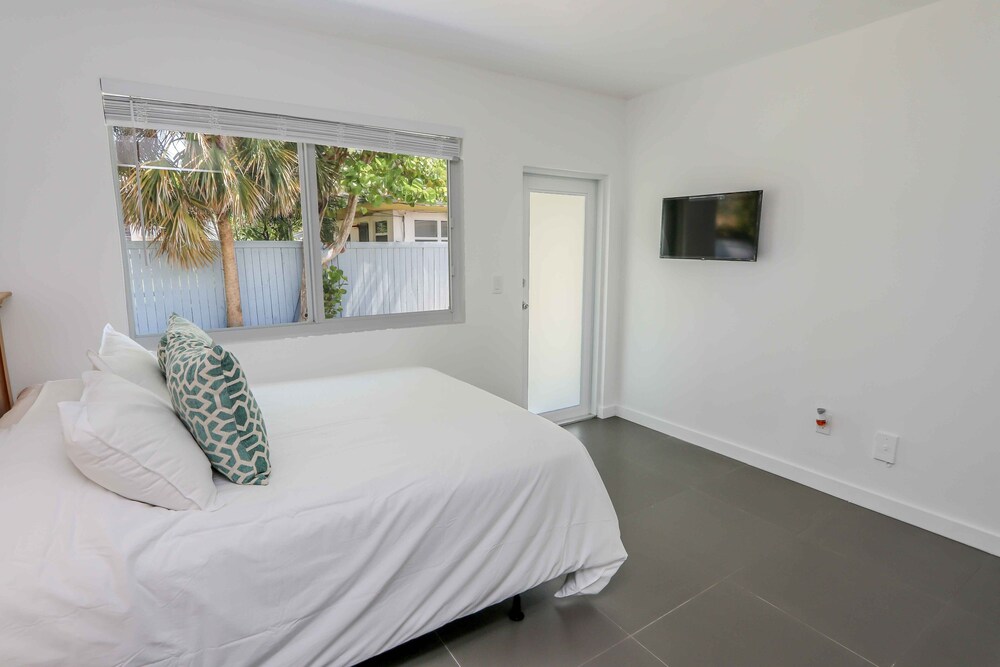 Miami Modern Studio in the Upper East-Side # 3