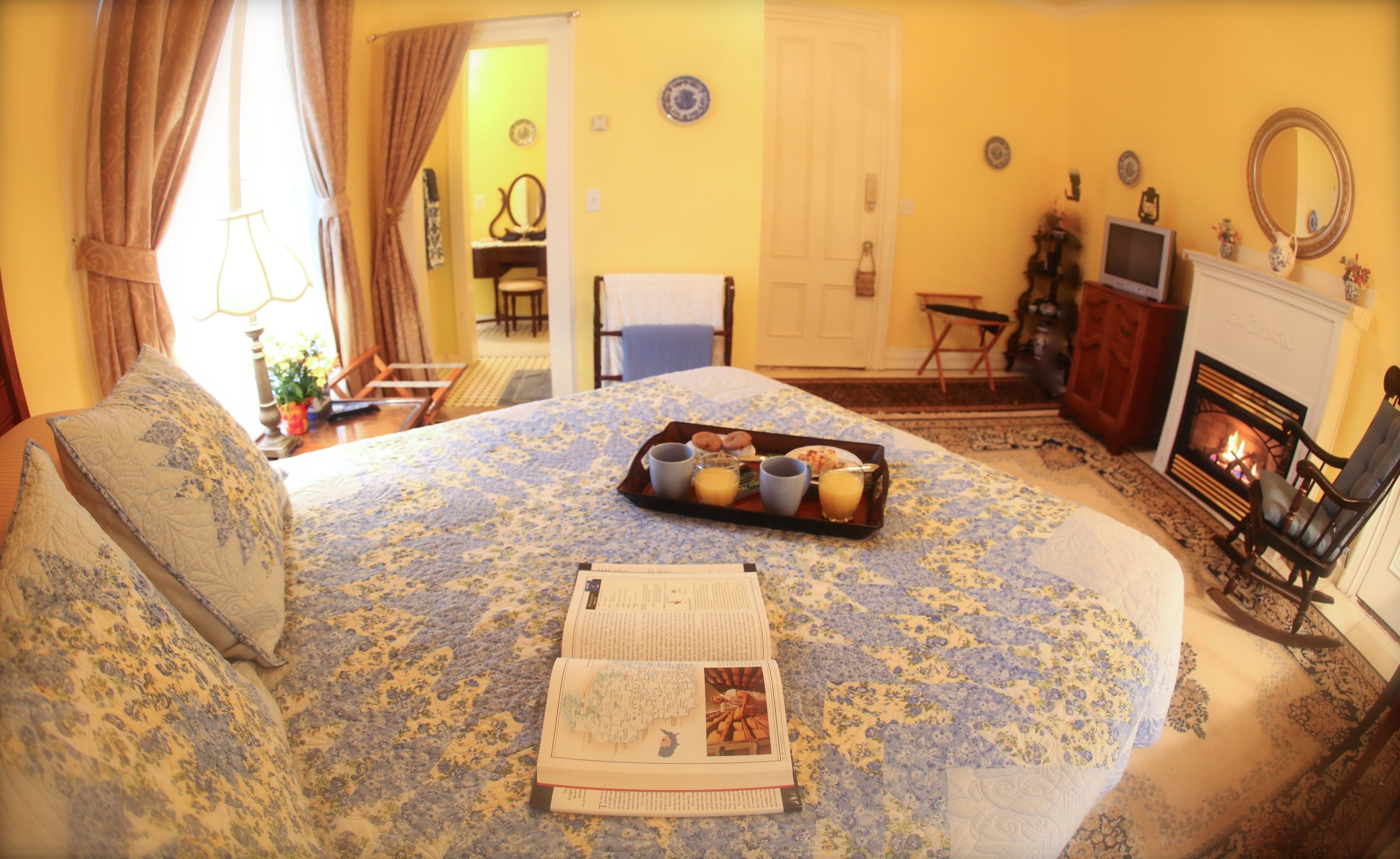 Sutton House B & B in Plymouth, United States