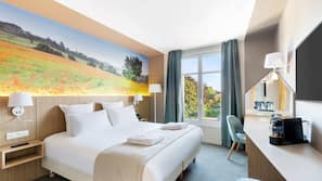 In-room safe, desk, iron/ironing board, free WiFi