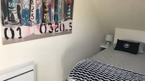 2 chambres, fer et planche à repasser, accès Internet, draps fournis