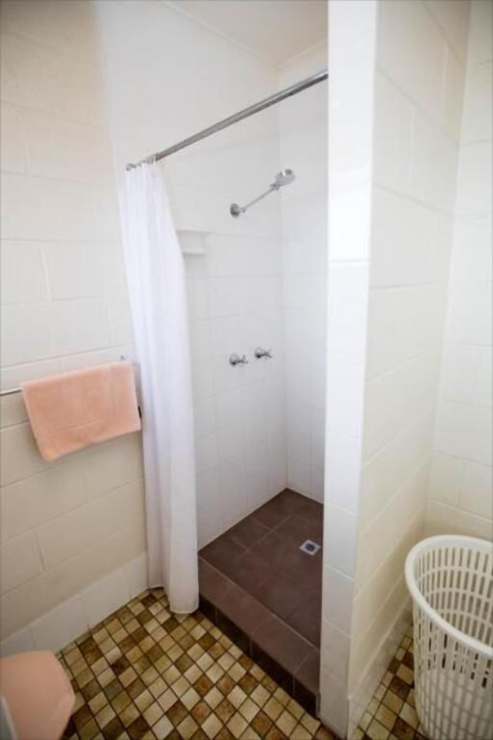 A & A Lodge Motel Emerald