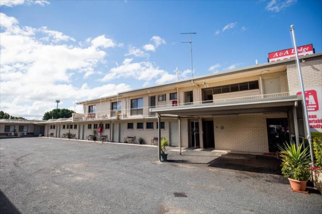 A & A Lodge Motel Emerald