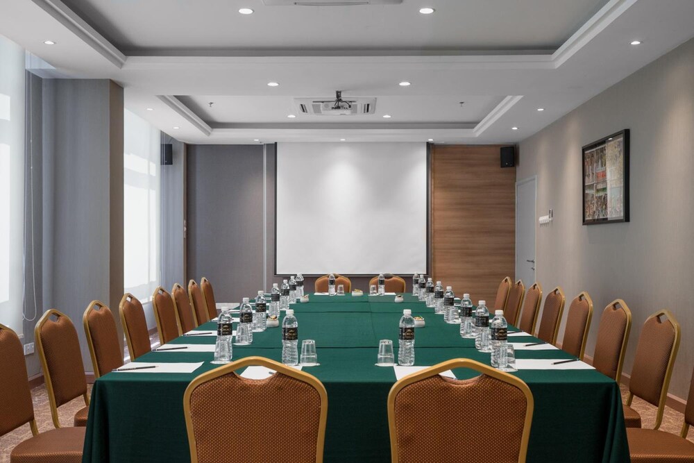 Meeting facility, M Palace Hotel