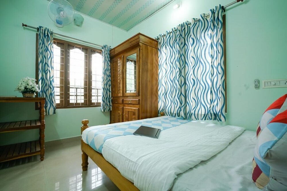 Scenic Views 3bhk Cottage Stay In Anachal Munnar In Devikolam