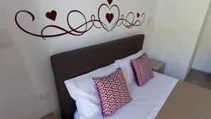 Coffre-forts dans les chambres, bureau, rideaux occultants