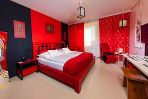 Design Double Room, 1 King Bed | Premium bedding, Select Comfort beds, minibar, in-room safe