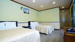 Desk, blackout drapes, free WiFi, linens