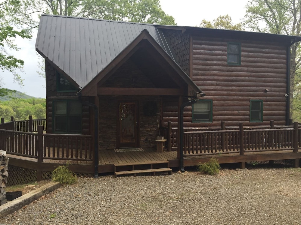 Wolf S Den Minutes To Blue Ridge In Mineral Bluff Hotel Rates