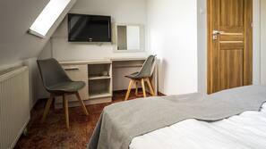 Free WiFi, bed sheets