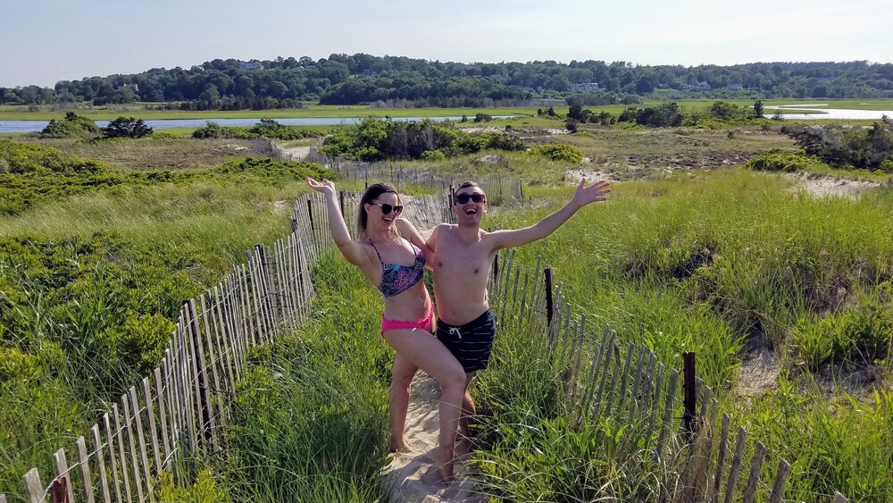 Scenic views, walk to beach.