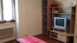 2 chambres, fer et planche à repasser, draps fournis