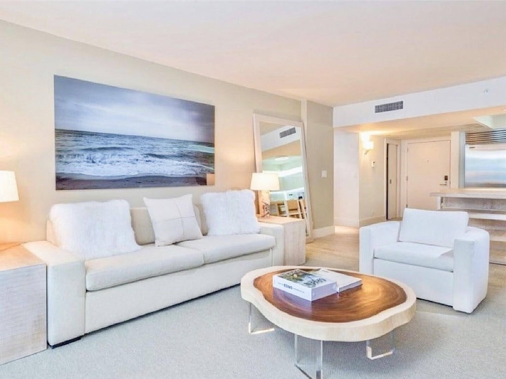 1 Hotel & Homes-Ocean View-1 Bedroom/1.5 Bath