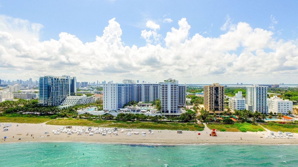 1 Hotel & Homes-Ocean View-1 Bedroom/1.5 Bath