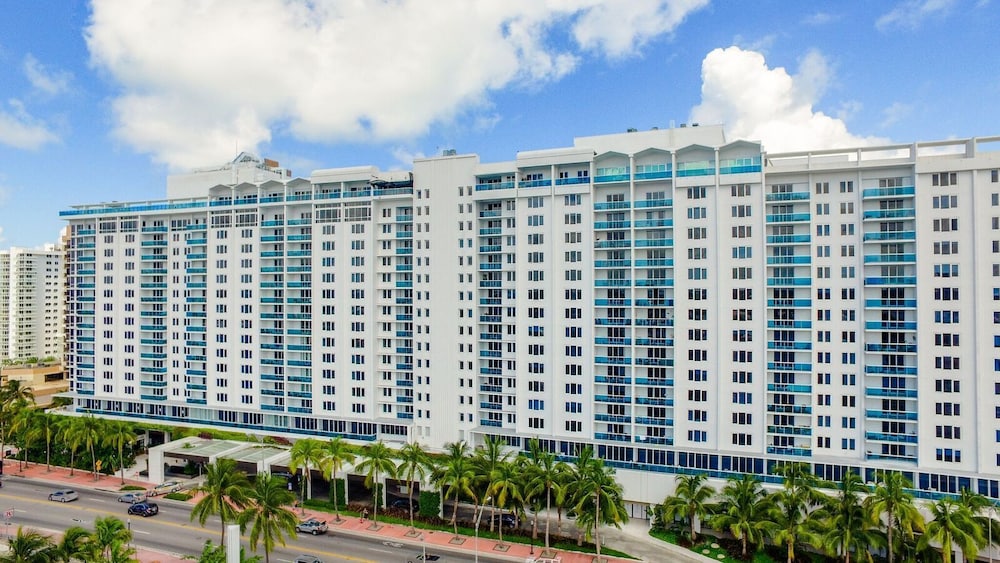 1 Hotel & Homes-Ocean View-1 Bedroom/1.5 Bath