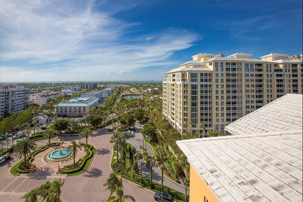 KEY BISCAYNE RITZ CARLTON- Executive Residence (*)