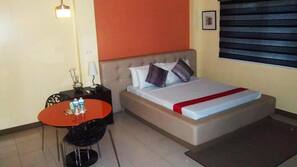 Desk, blackout drapes, iron/ironing board, free WiFi