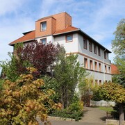 3 Star Hotels In Unsen Hamelin Expedia