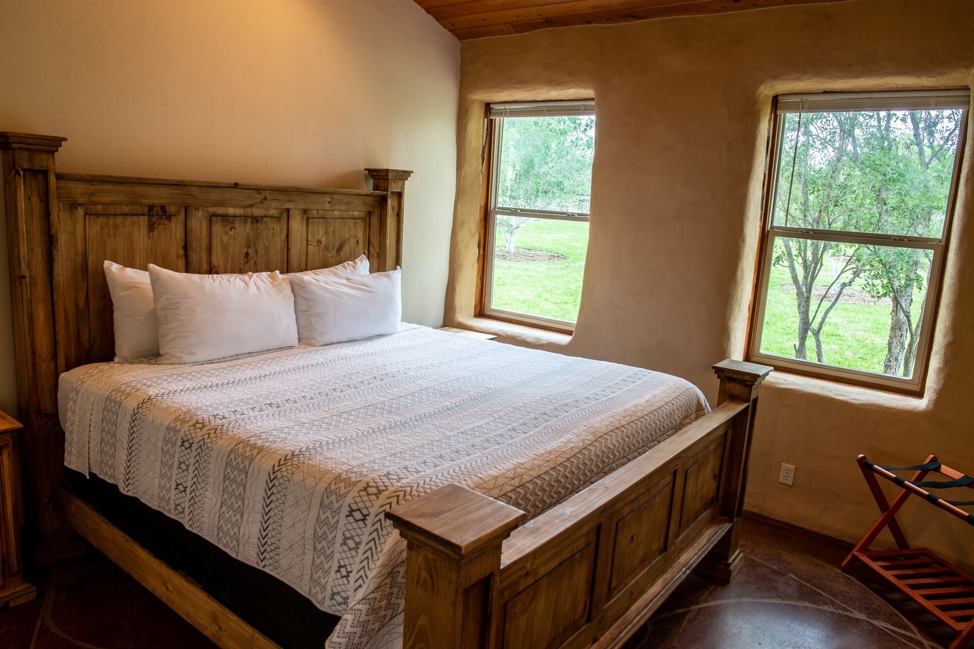 Cabin 3 of 7 With Private River Access to the Nueces River in Uvalde, United States
