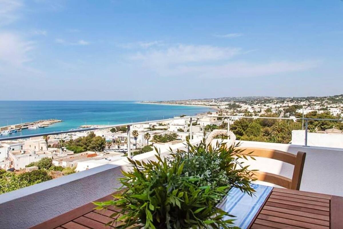 Apartment With 2 Bedrooms In Torre Vado With Wonderful Sea View Terrace And Wifi In Morciano Di Leuca Expedia
